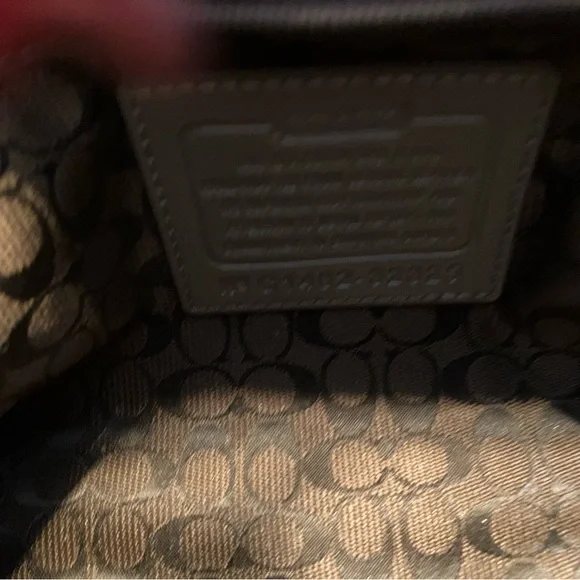 Coach Edie bag with 3 turn lock adjustable closures - Picture 6 of 14